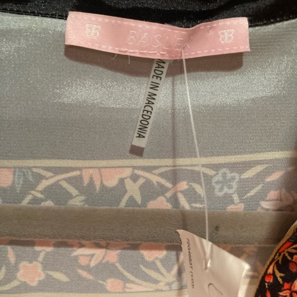 Beautiful blouse NWT by Basel - Picture 3 of 5